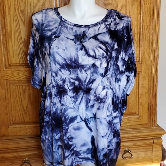 CJ Banks Tops - CJ Banks blue tie dye t-shirt 2X